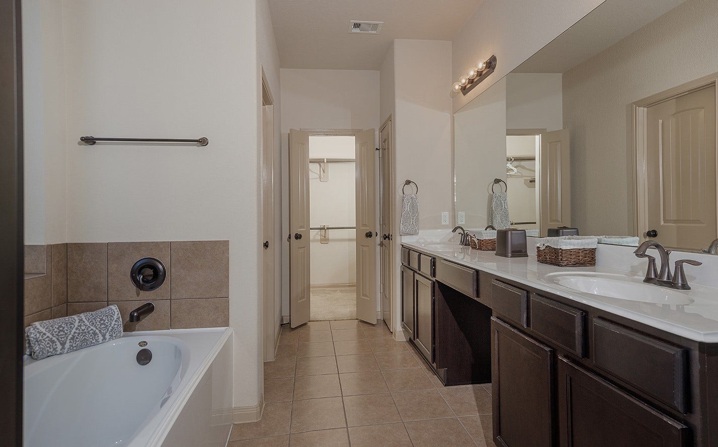 222 HAWKHURST, The Woodlands, TX 77354 222 HAWKHURST, The Woodlands, TX 77354