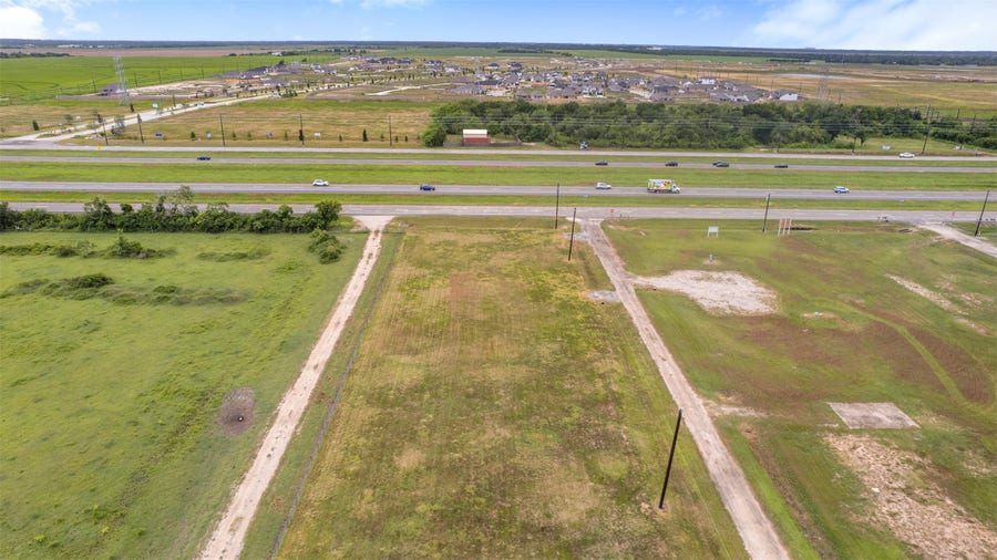 Property photo for 00 Pleasant Valley Drive Lots 12-16, Rosharon, TX