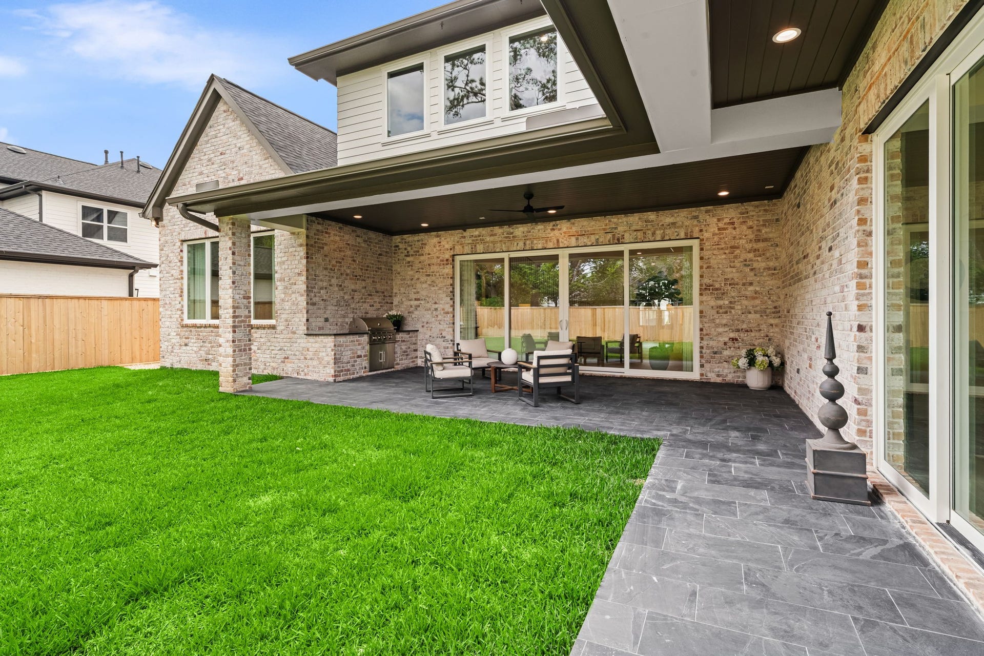 1610 Hillendahl Boulevard, Houston, TX 77055 Example of builders prior work