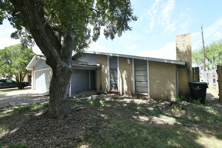 Property photo for 4935 Gretna Green Drive, Hockley, TX