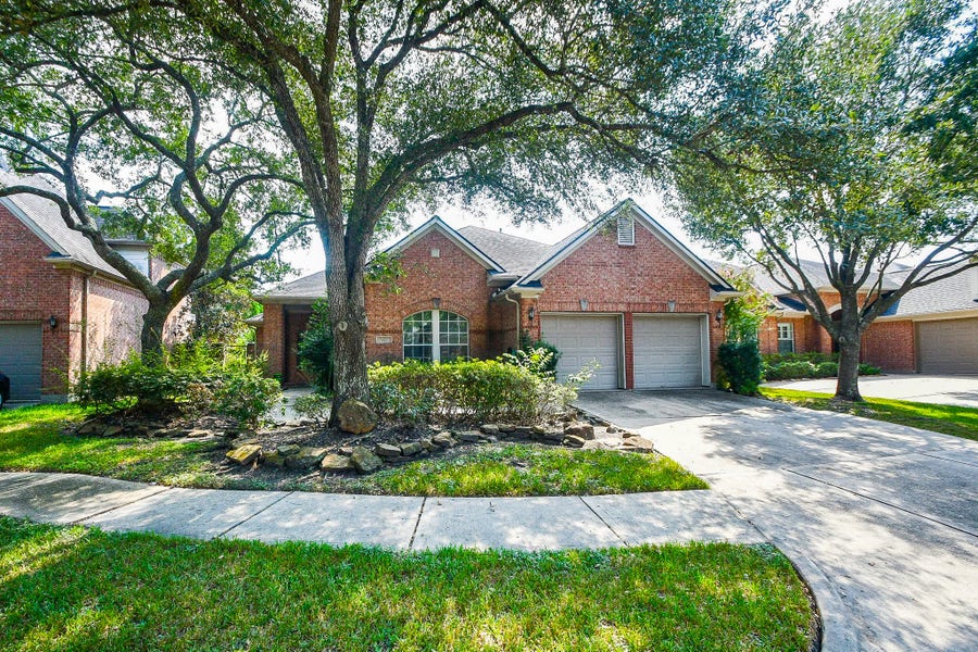 Property photo for 13711 Threadall Park Drive, Houston, TX