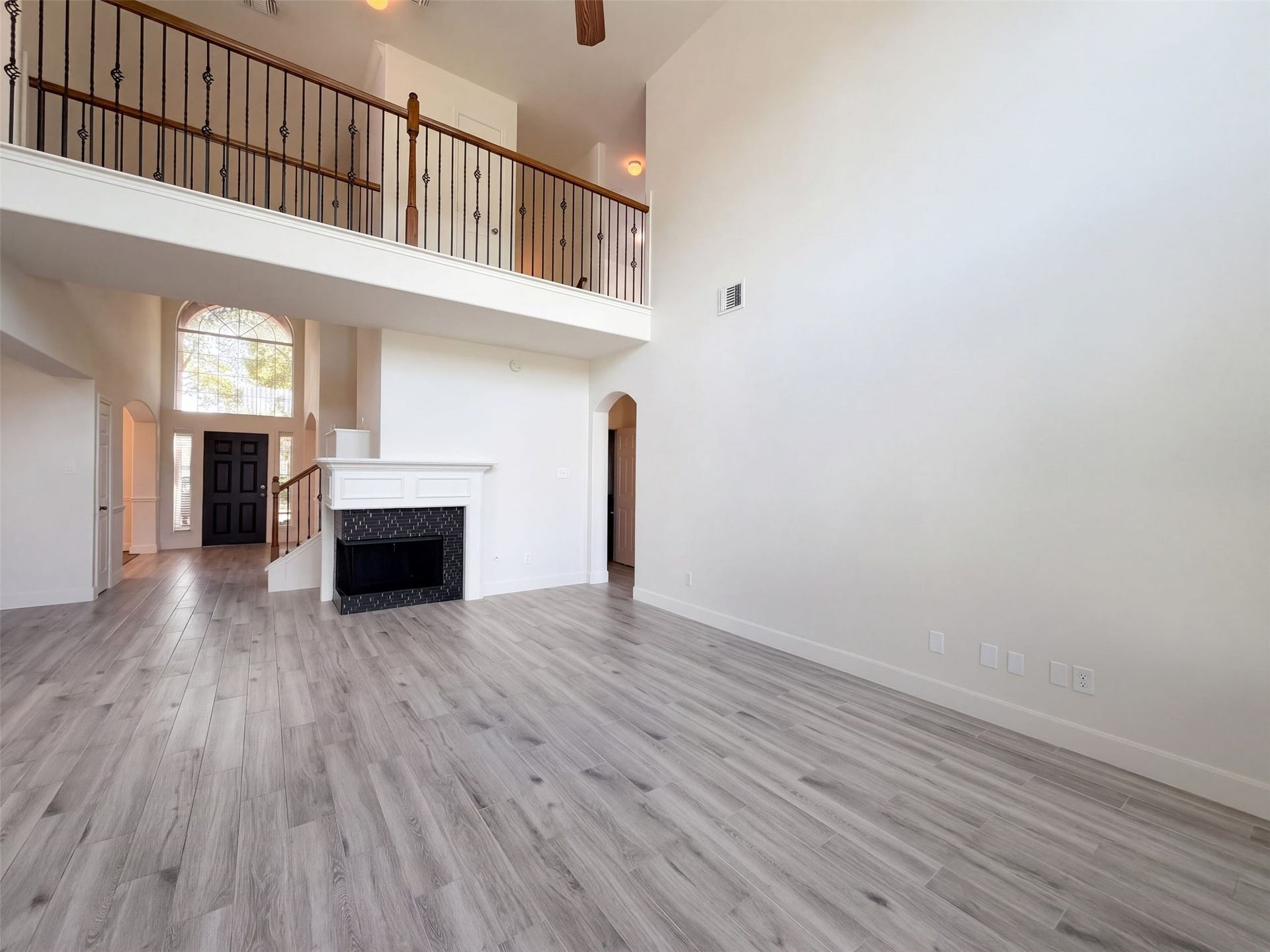 18006 Oakfield Glen Lane, Cypress, TX 77433