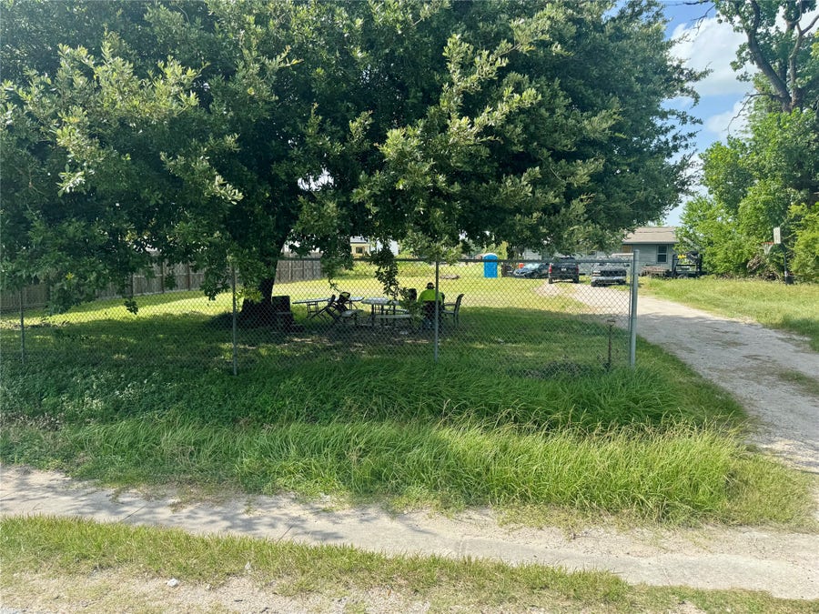 Property photo for 762 Junell Street, Houston, TX