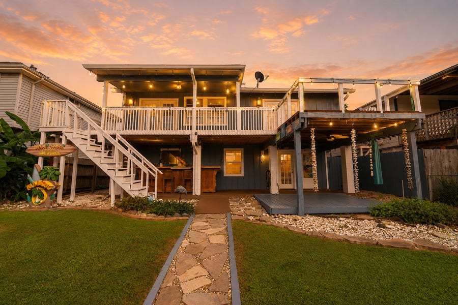 Property photo for 579 Warsaw Street, Bayou Vista, TX