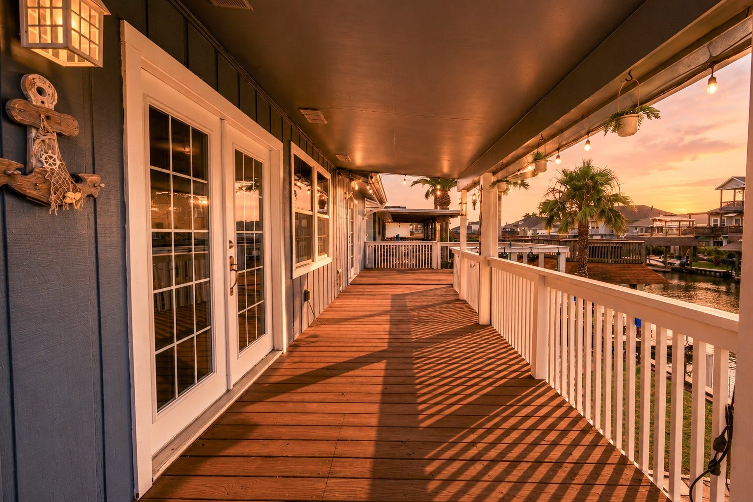 579 Warsaw Street, Bayou Vista, TX 77563 579 Warsaw Street, Bayou Vista, TX 77563
