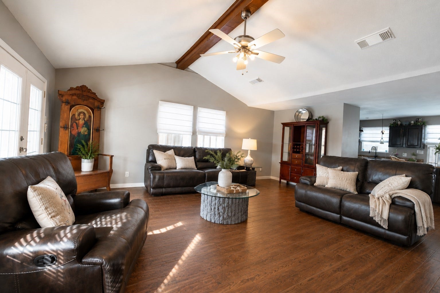 579 Warsaw Street, Bayou Vista, TX 77563 579 Warsaw Street, Bayou Vista, TX 77563