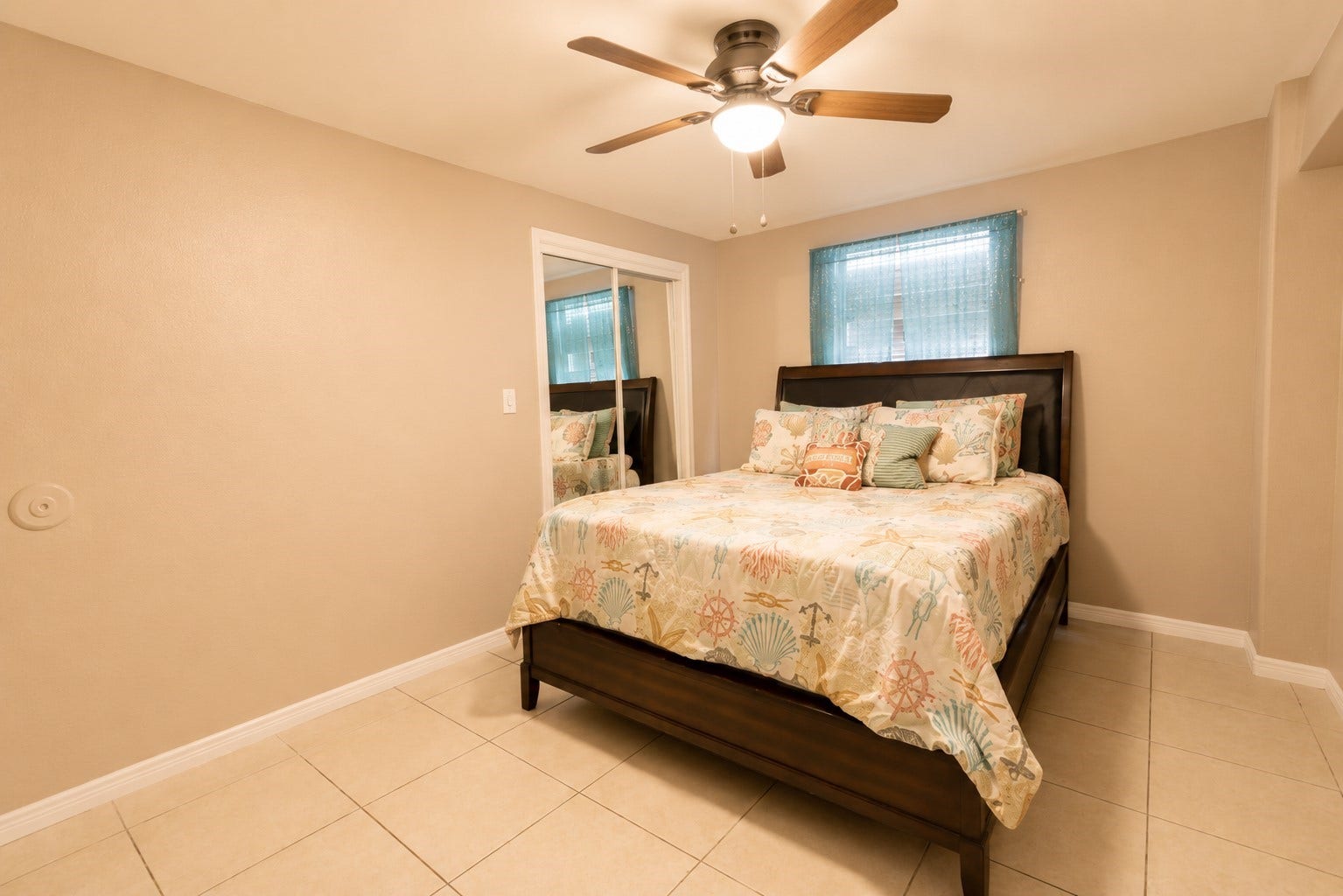 579 Warsaw Street, Bayou Vista, TX 77563 579 Warsaw Street, Bayou Vista, TX 77563