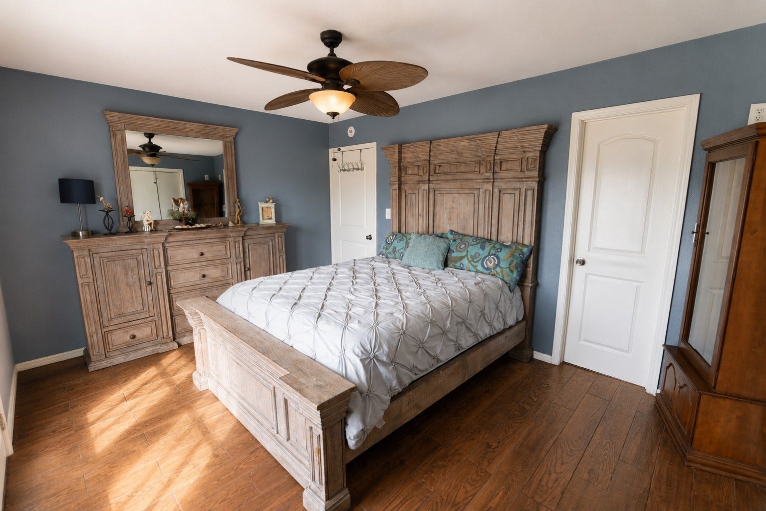 579 Warsaw Street, Bayou Vista, TX 77563 579 Warsaw Street, Bayou Vista, TX 77563