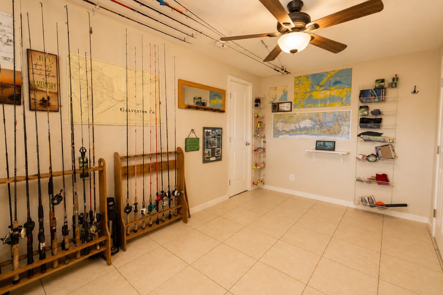579 Warsaw Street, Bayou Vista, TX 77563 579 Warsaw Street, Bayou Vista, TX 77563