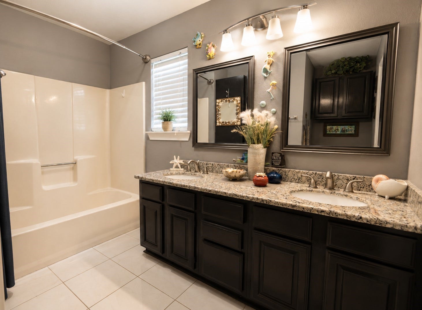 579 Warsaw Street, Bayou Vista, TX 77563 579 Warsaw Street, Bayou Vista, TX 77563
