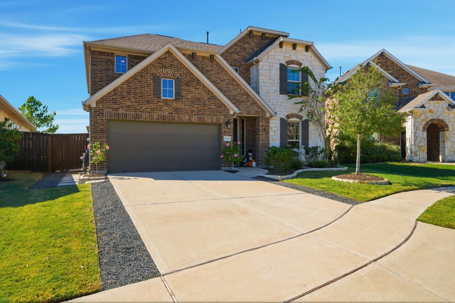 Property photo for 10306 Aldrin Drive, Iowa Colony, TX