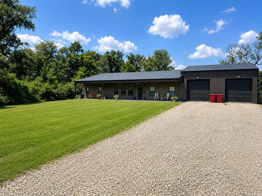 Property photo for 233 County Road 508, Brazoria, TX