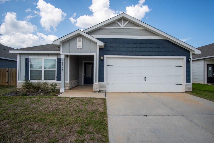 Property photo for 16109 Sugar Falls Drive, Conroe, TX