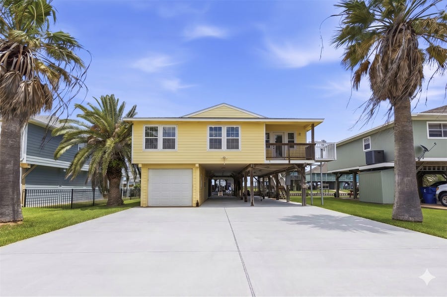 Property photo for 119 Sand Shoals Road, Freeport, TX