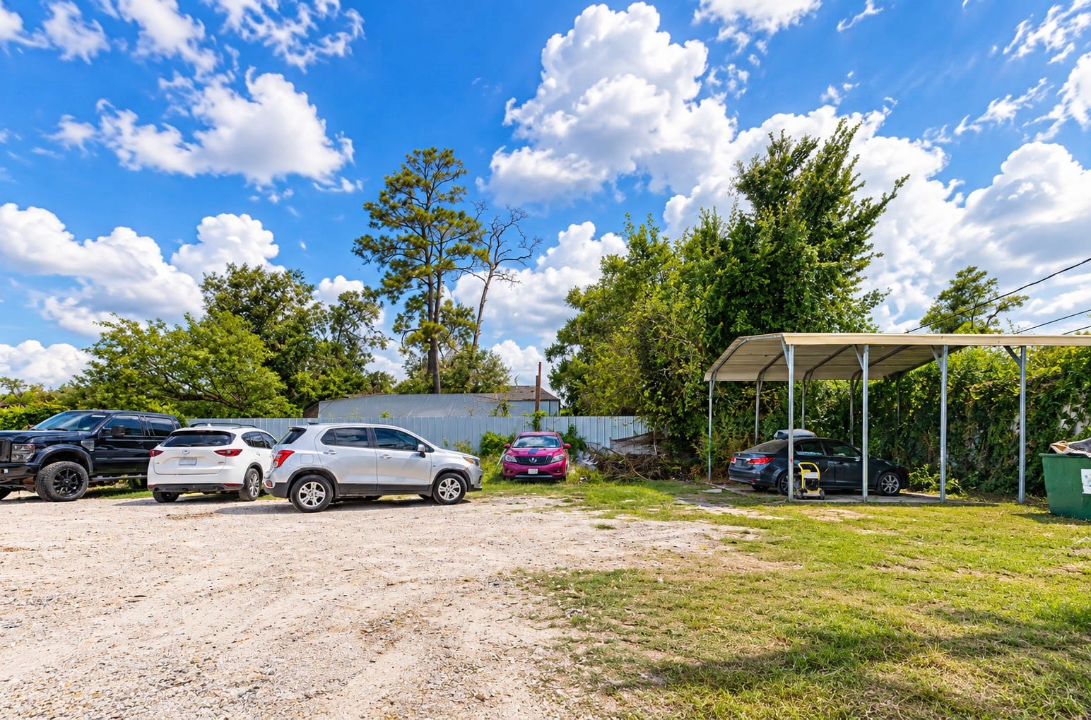 9205 Mesa Drive, Houston, TX 77028 9205 Mesa Drive, Houston, TX 77028