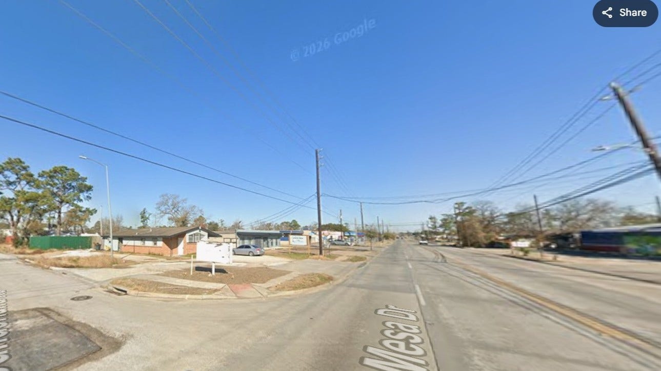 9205 Mesa Drive, Houston, TX 77028 9205 Mesa Drive, Houston, TX 77028