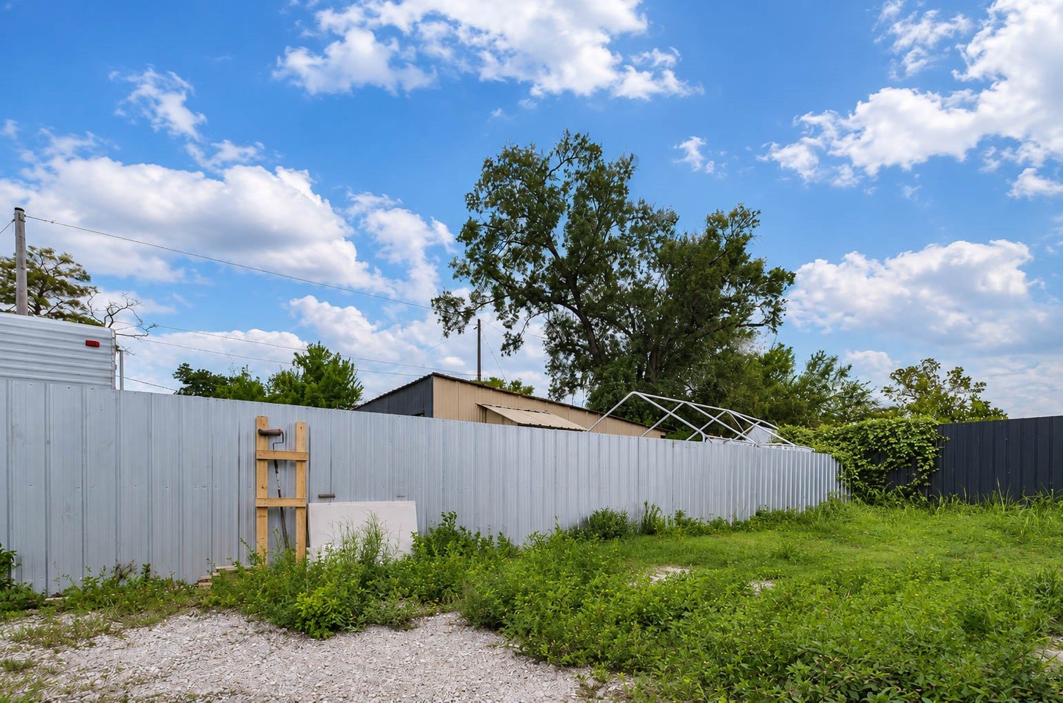 9205 Mesa Drive, Houston, TX 77028 9205 Mesa Drive, Houston, TX 77028