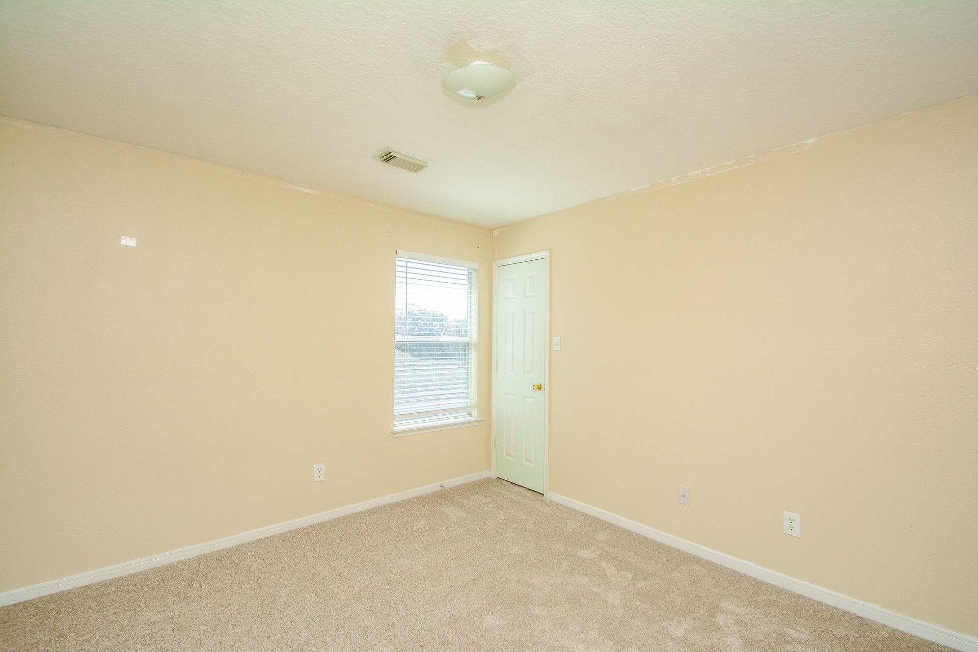 18507 Lodgepole Pine Street, Cypress, TX 77429 Upstairs bedroom 3 of 3 NEW CARPET