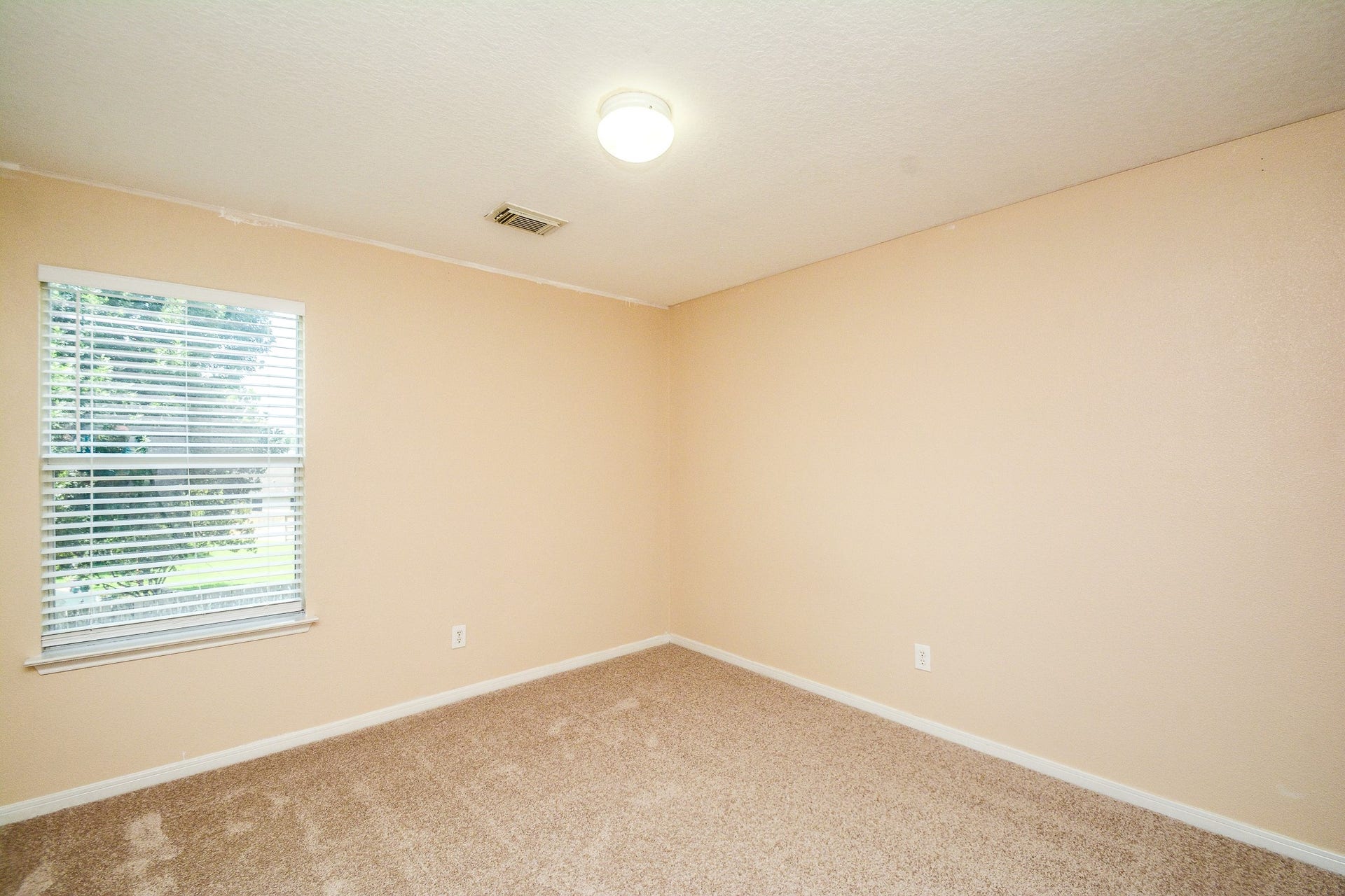 18507 Lodgepole Pine Street, Cypress, TX 77429 Upstairs bedroom 1 of 3 NEW CARPET