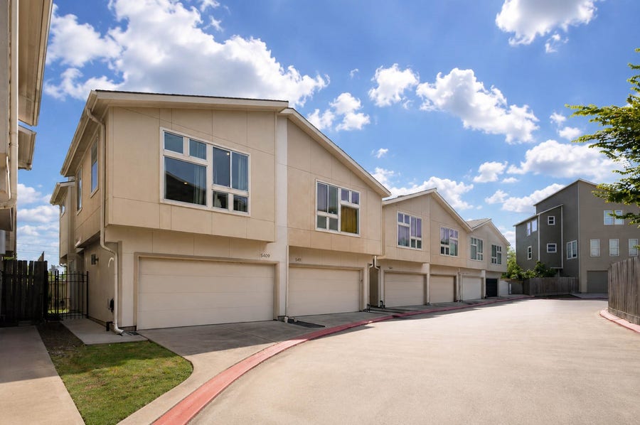 Property photo for 5409 Lindsay Lane, Houston, TX