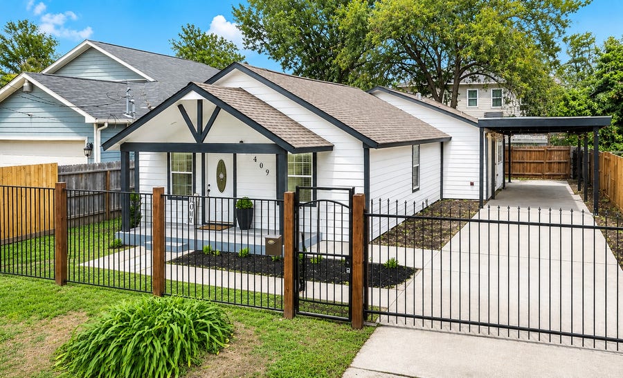 Property photo for 4409 Mckinley Street, Houston, TX