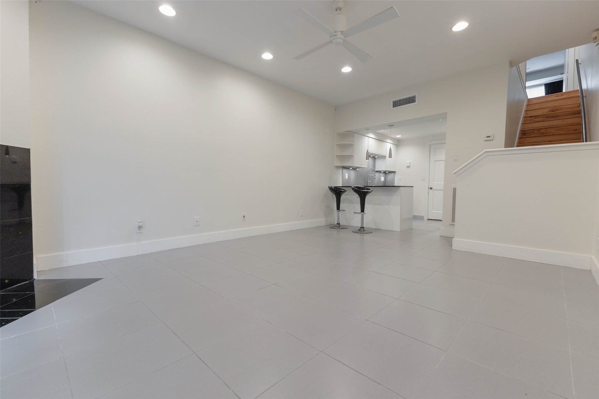 1829 Augusta Drive, #31, Houston, TX 77057 1829 Augusta Drive, #31, Houston, TX 77057