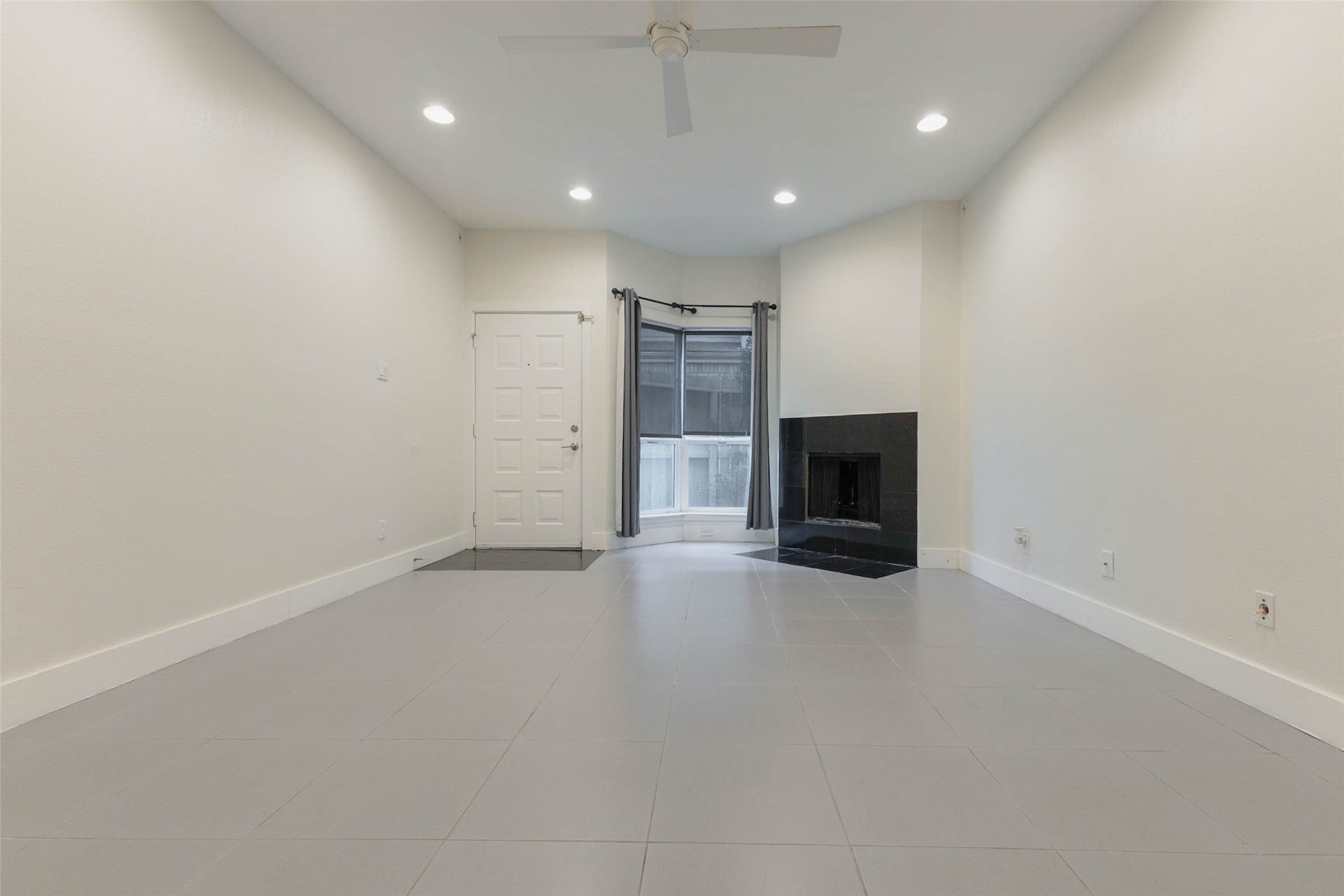 1829 Augusta Drive, #31, Houston, TX 77057 1829 Augusta Drive, #31, Houston, TX 77057