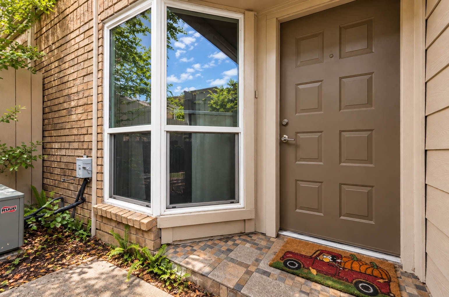 1829 Augusta Drive, #31, Houston, TX 77057 1829 Augusta Drive, #31, Houston, TX 77057