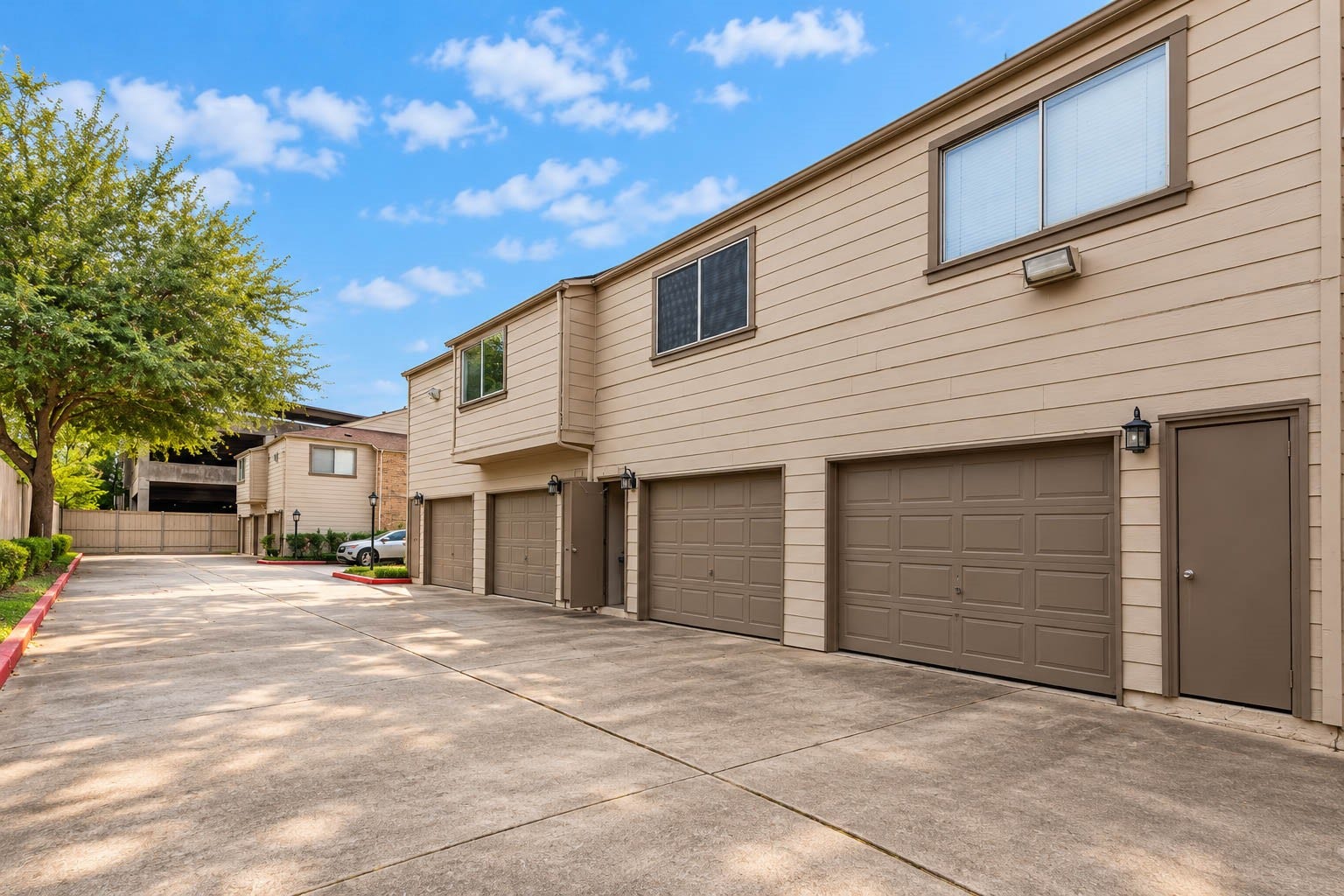 1829 Augusta Drive, #31, Houston, TX 77057 1829 Augusta Drive, #31, Houston, TX 77057