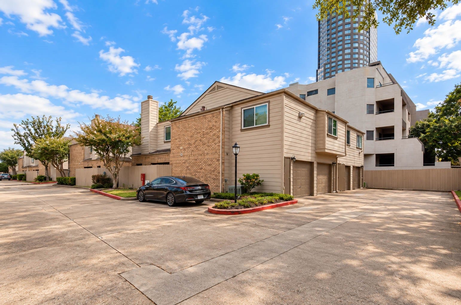 1829 Augusta Drive, #31, Houston, TX 77057 1829 Augusta Drive, #31, Houston, TX 77057