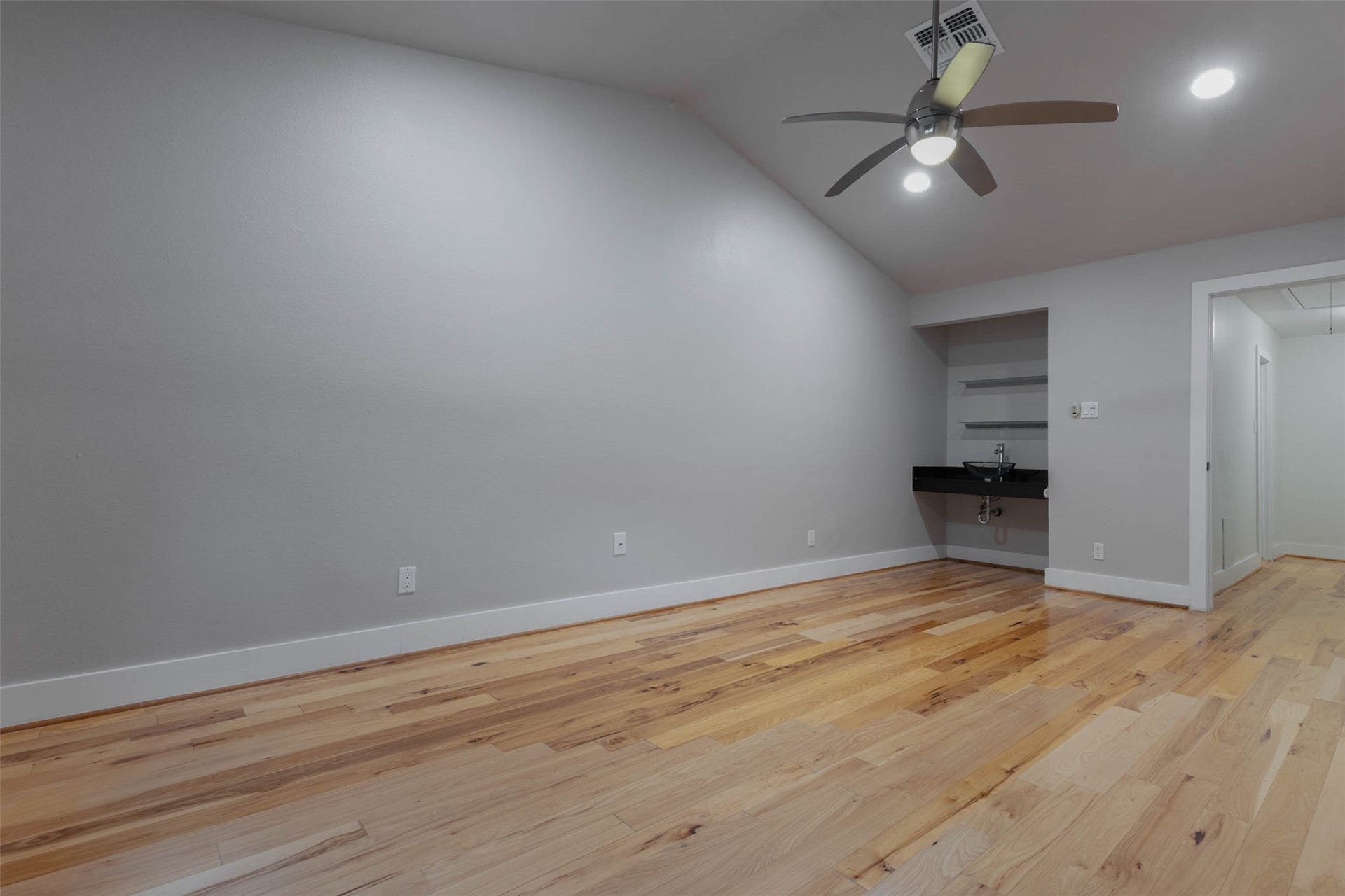 1829 Augusta Drive, #31, Houston, TX 77057 1829 Augusta Drive, #31, Houston, TX 77057
