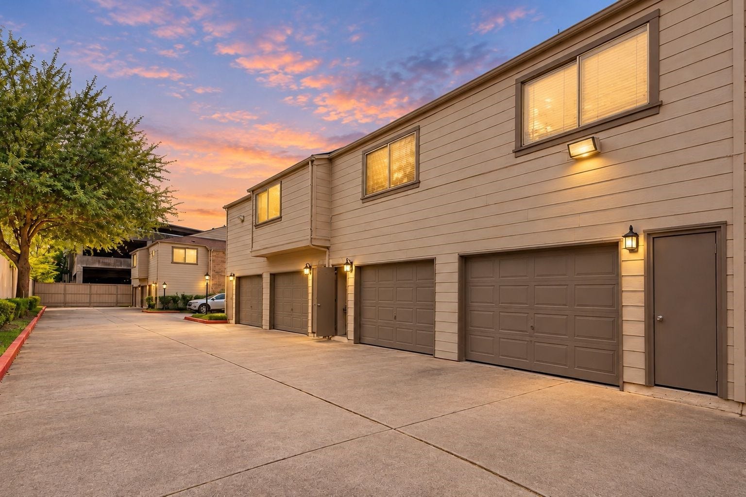 1829 Augusta Drive, #31, Houston, TX 77057 1829 Augusta Drive, #31, Houston, TX 77057