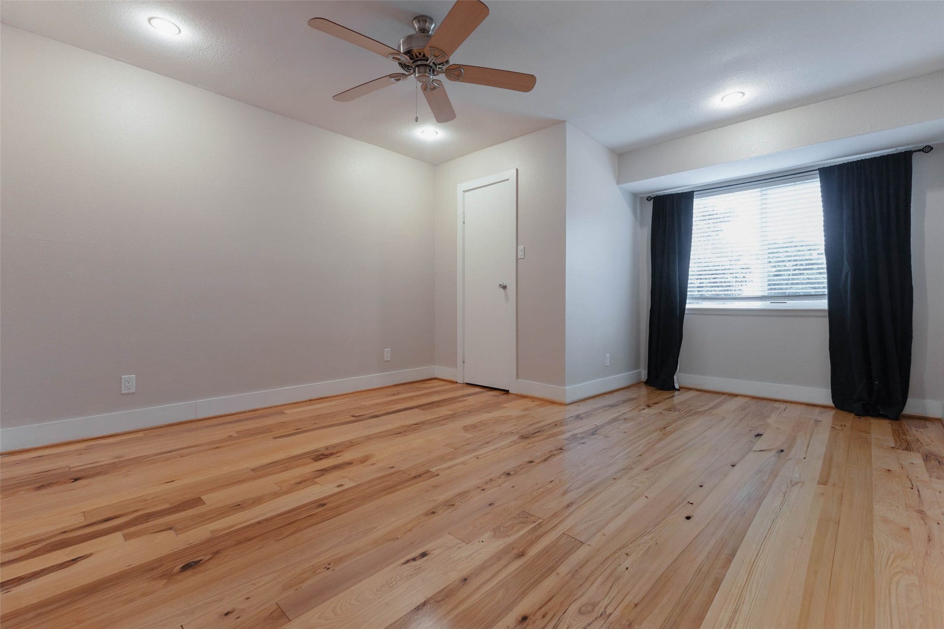 1829 Augusta Drive, #31, Houston, TX 77057 1829 Augusta Drive, #31, Houston, TX 77057