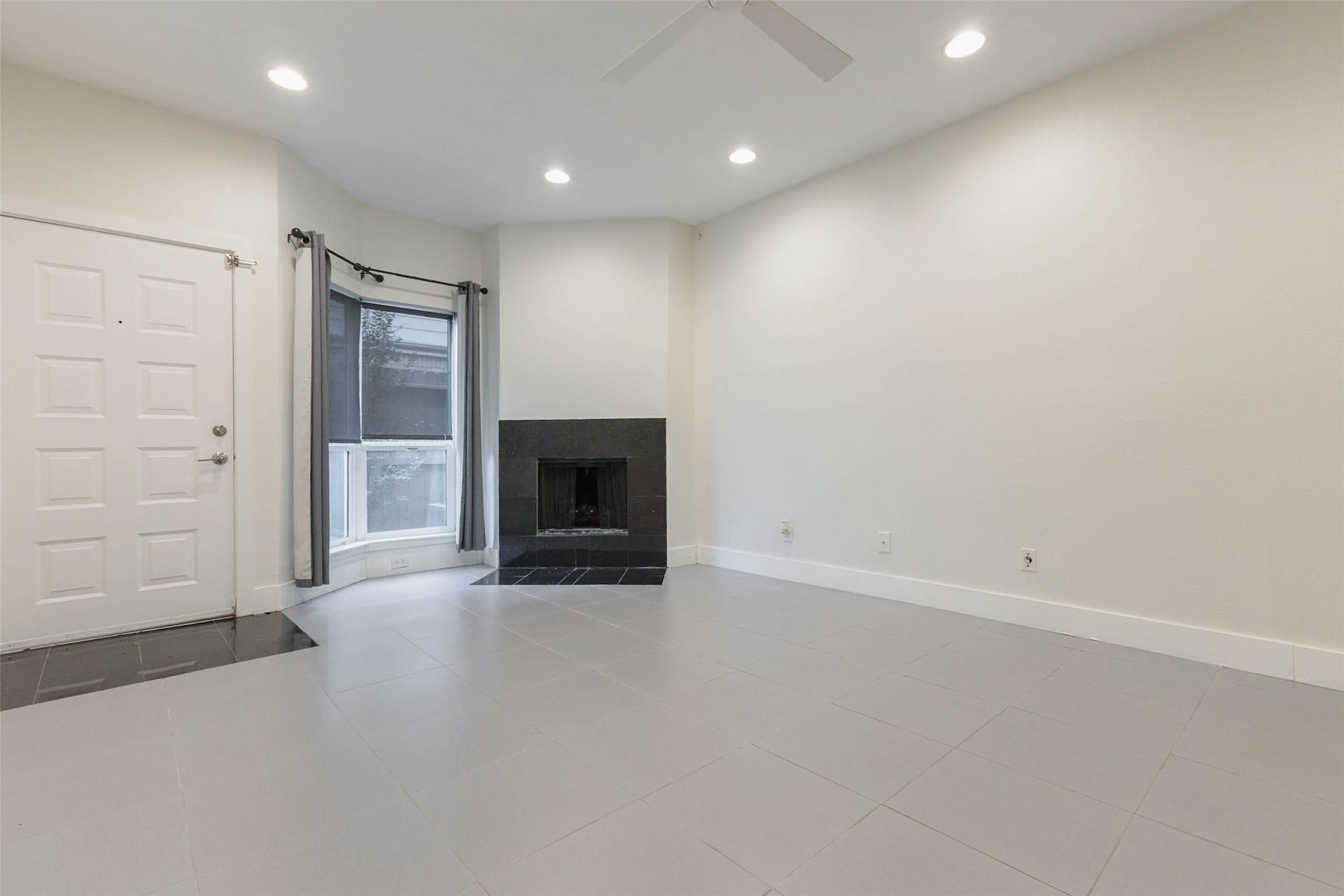 1829 Augusta Drive, #31, Houston, TX 77057 1829 Augusta Drive, #31, Houston, TX 77057