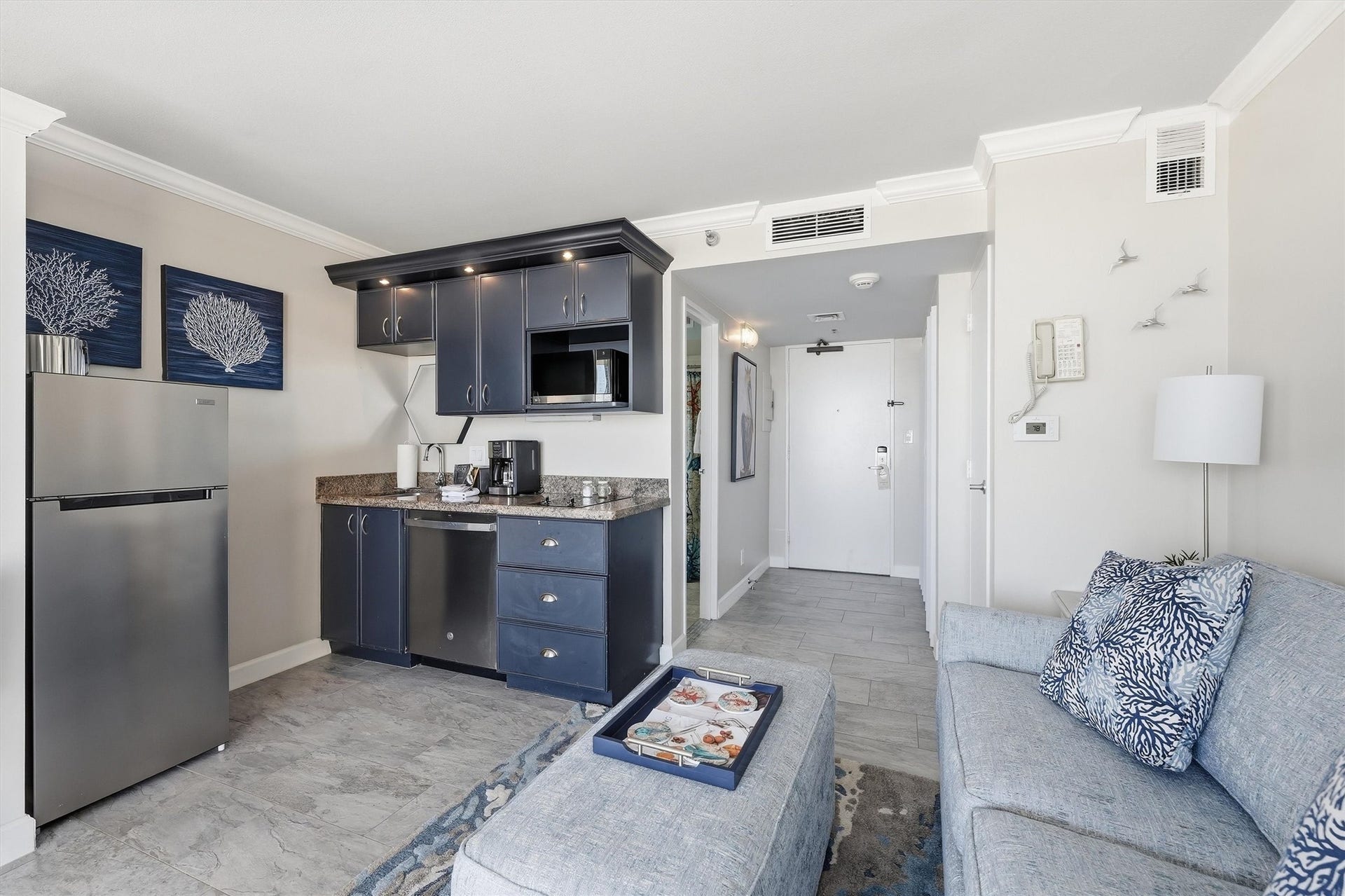 5220 Seawall Boulevard, #1038B, Galveston, TX 77551 An efficient layout brings the kitchenette and living space together in one inviting setting.