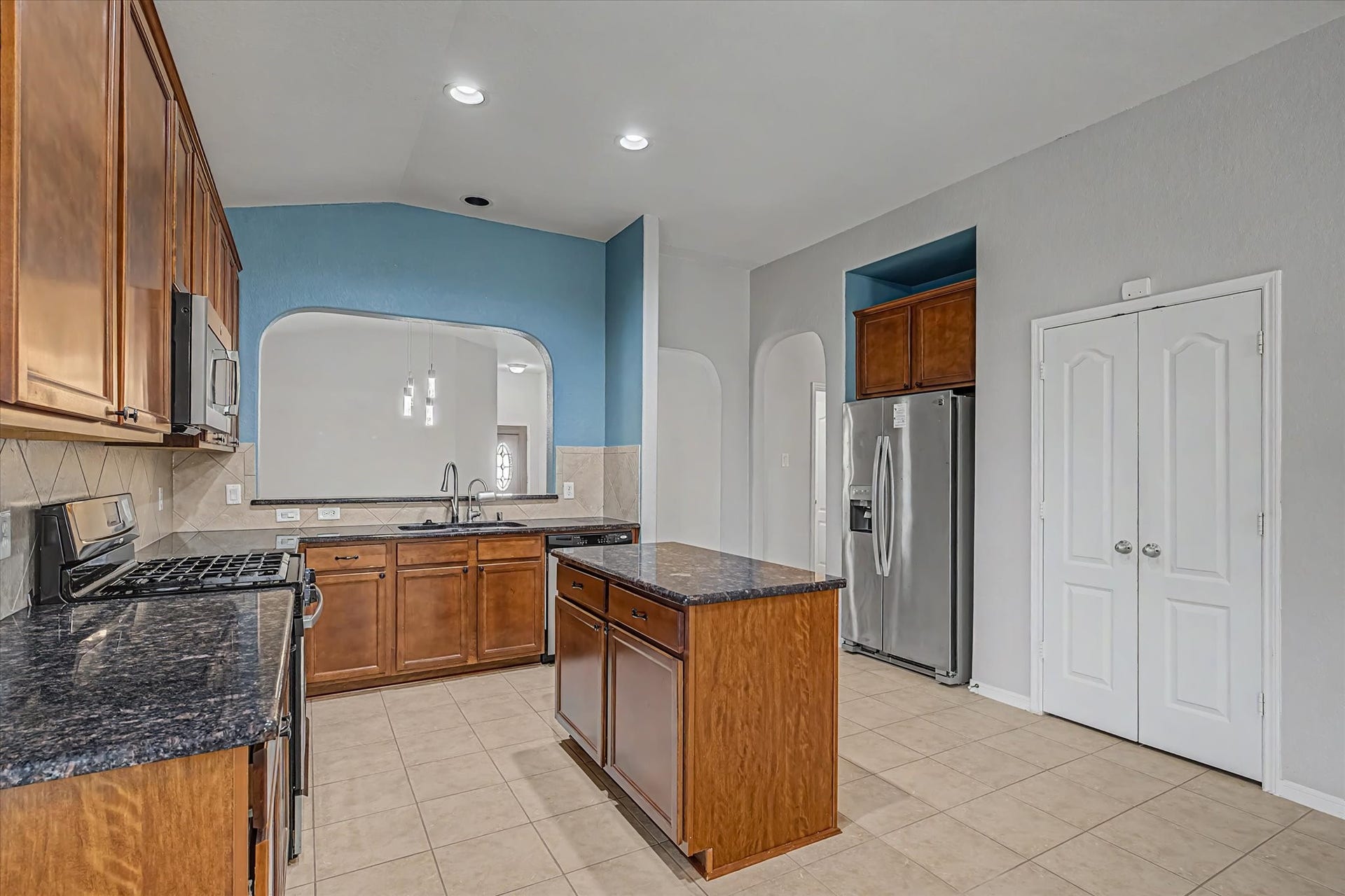 623 W Newport Bend, Katy, TX 77494 623 W Newport Bend, Katy, TX 77494