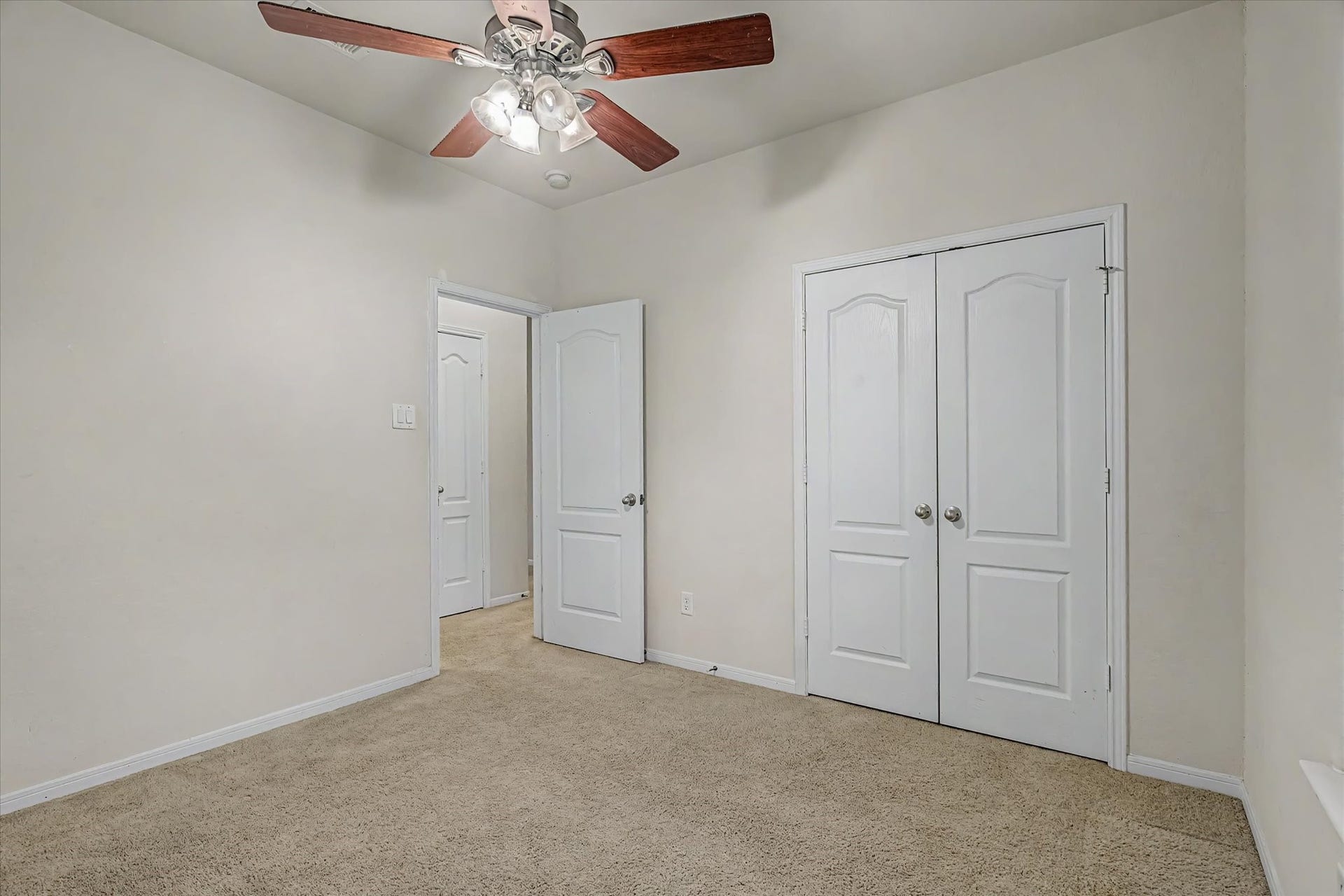 623 W Newport Bend, Katy, TX 77494 623 W Newport Bend, Katy, TX 77494