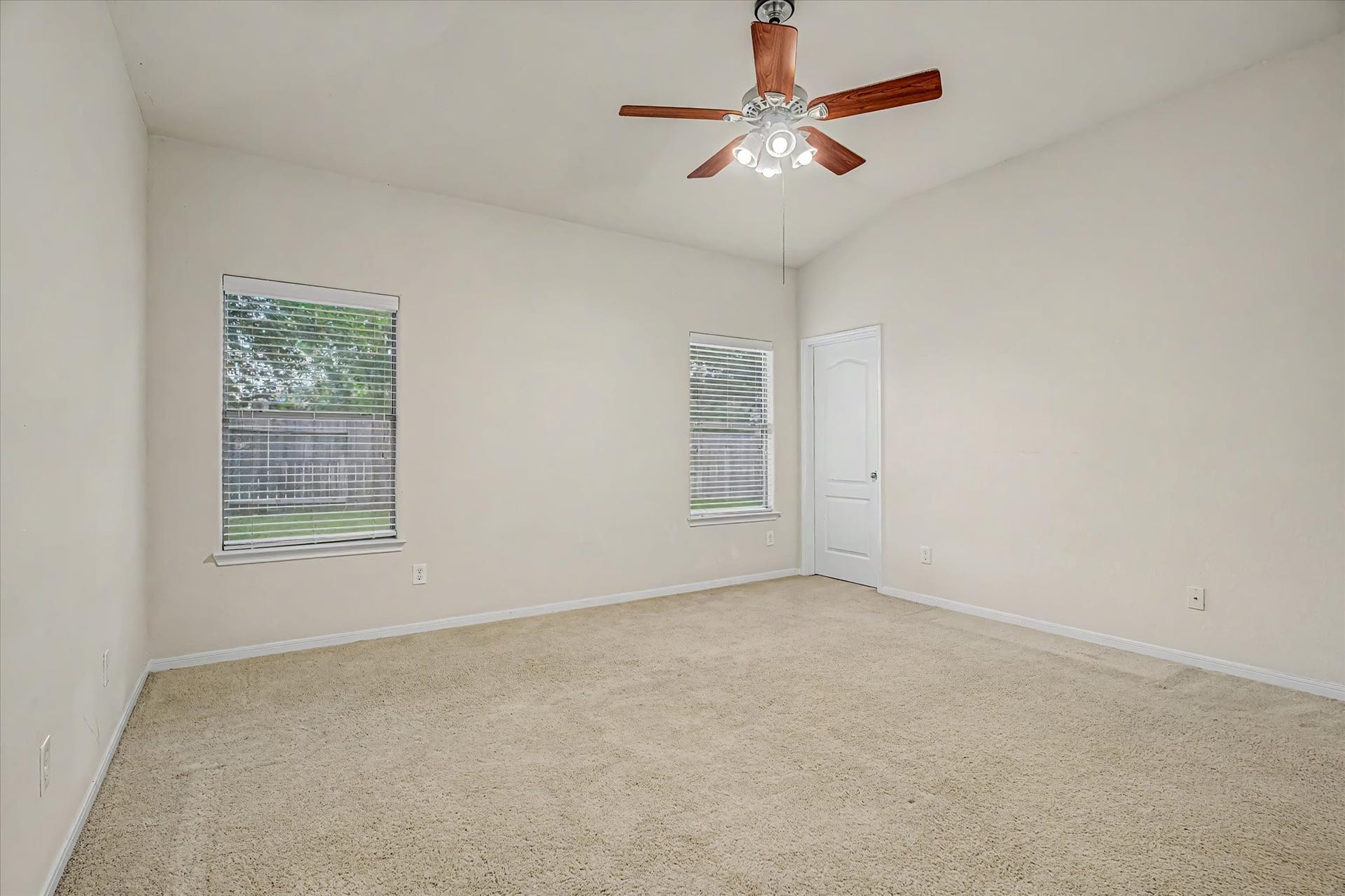 623 W Newport Bend, Katy, TX 77494 623 W Newport Bend, Katy, TX 77494