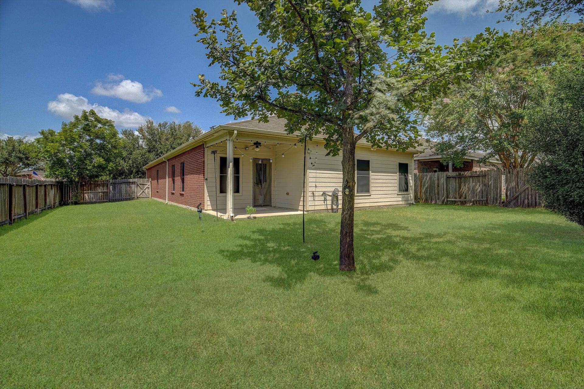 623 W Newport Bend, Katy, TX 77494 623 W Newport Bend, Katy, TX 77494
