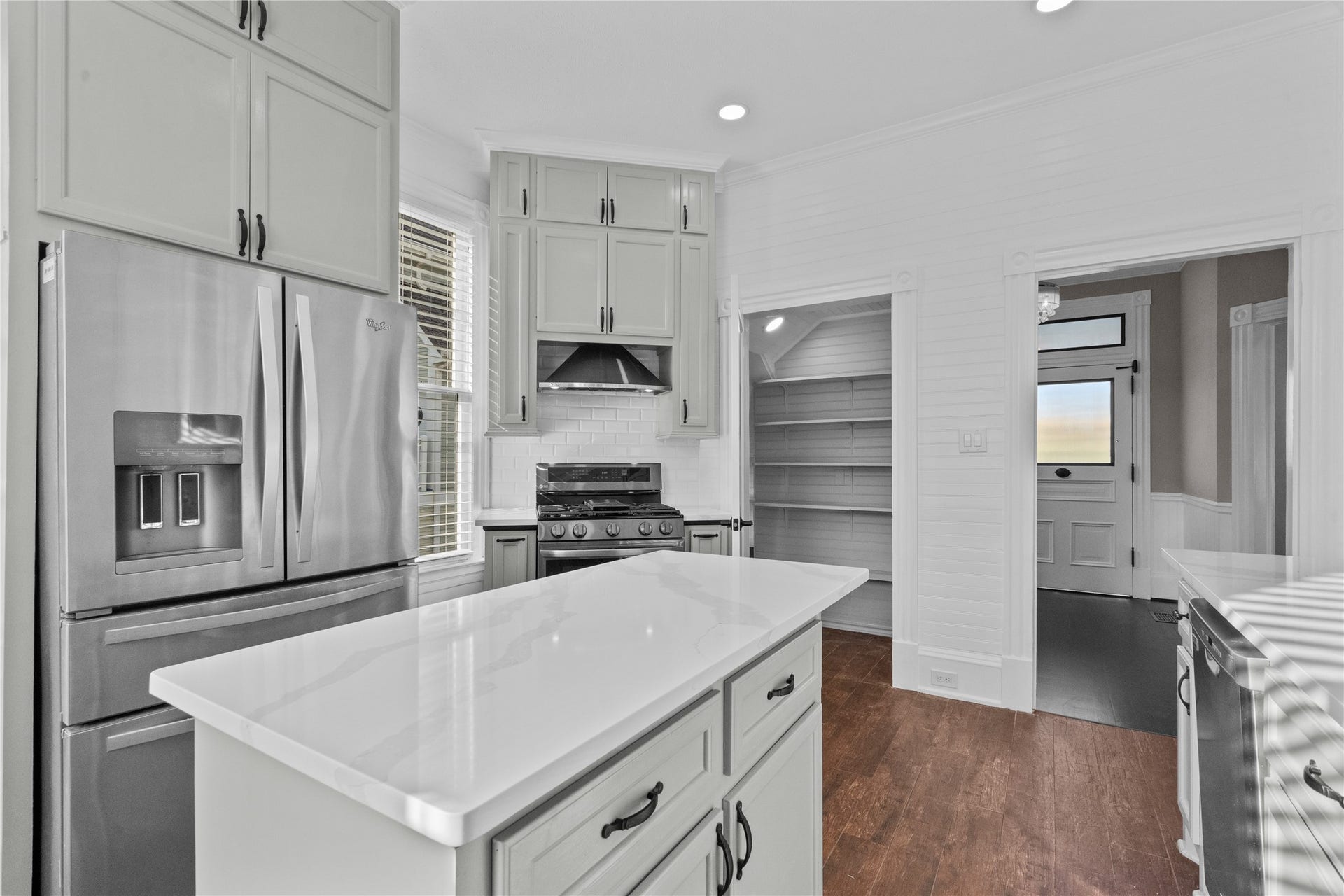 313 14th Street, Galveston, TX 77550 Kitchen