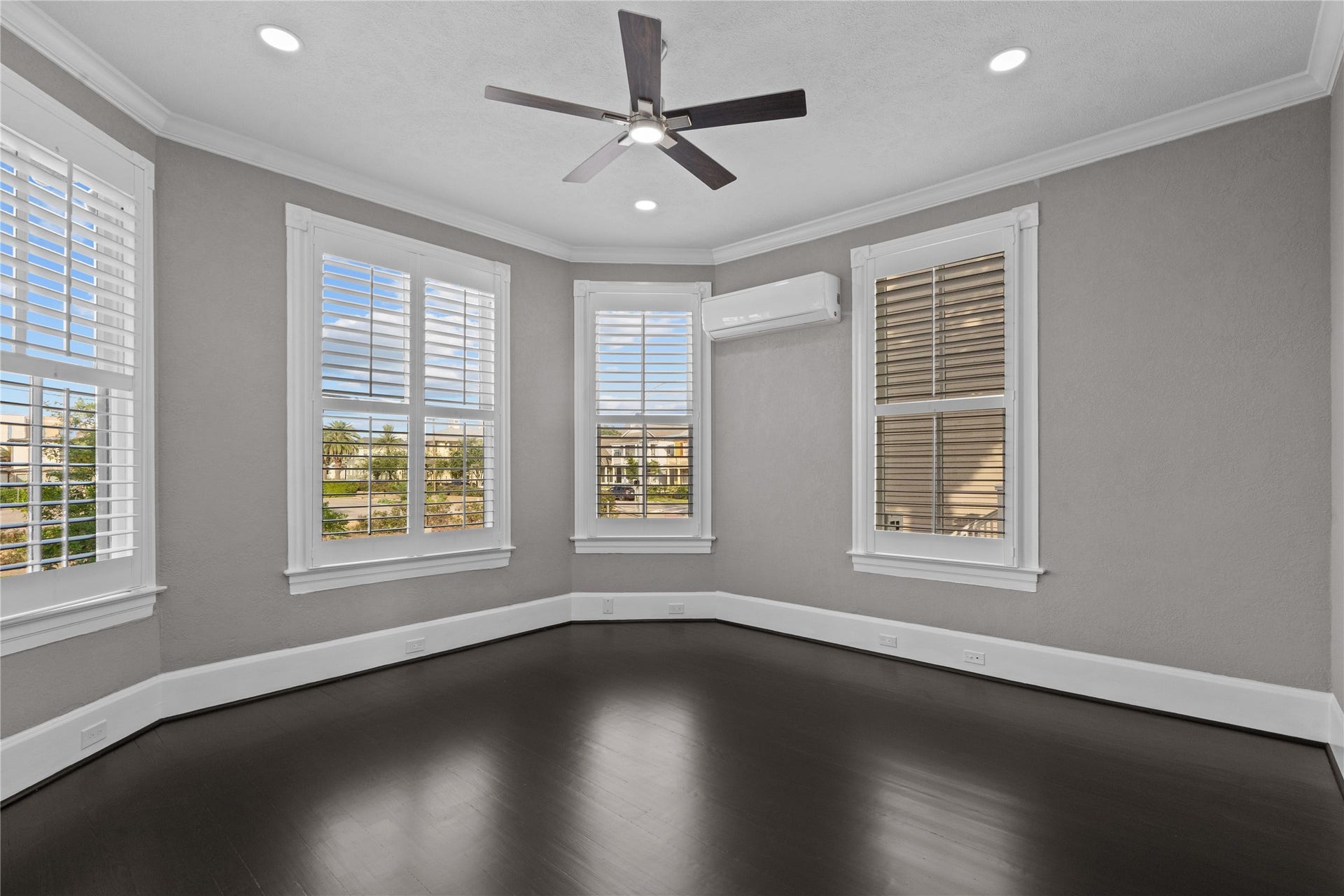 313 14th Street, Galveston, TX 77550 bedroom
