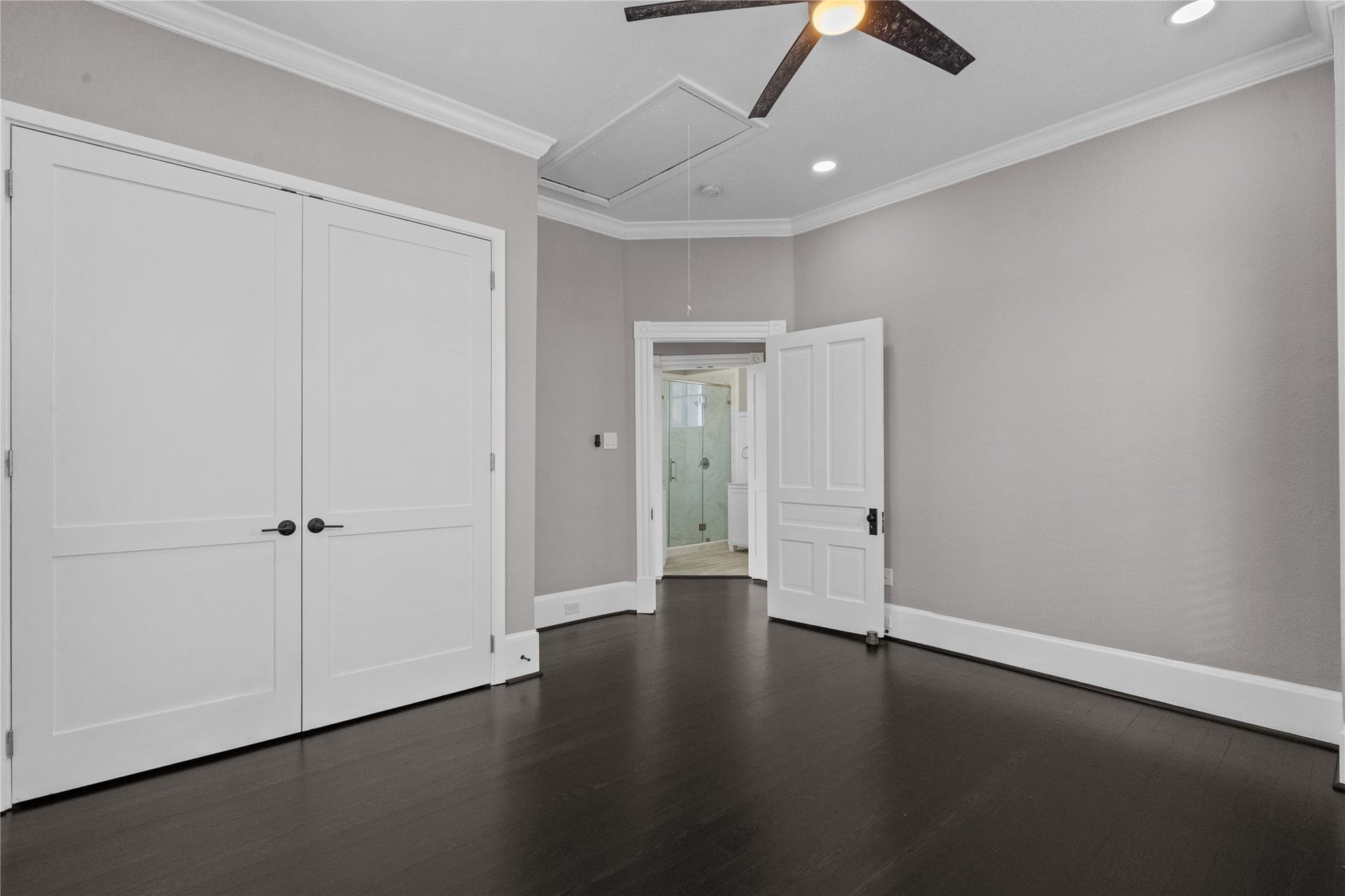 313 14th Street, Galveston, TX 77550 bedroom