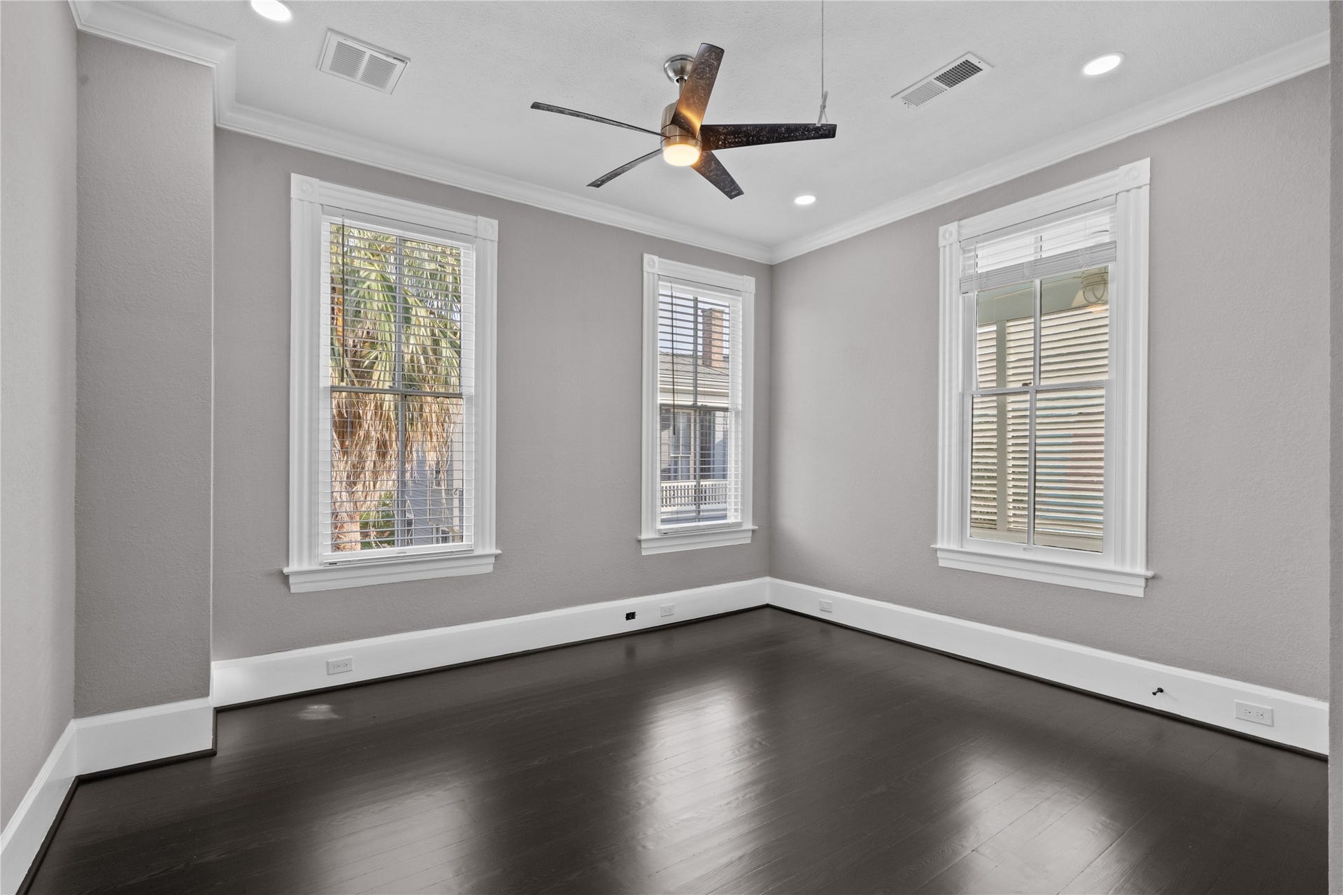 313 14th Street, Galveston, TX 77550 Room
