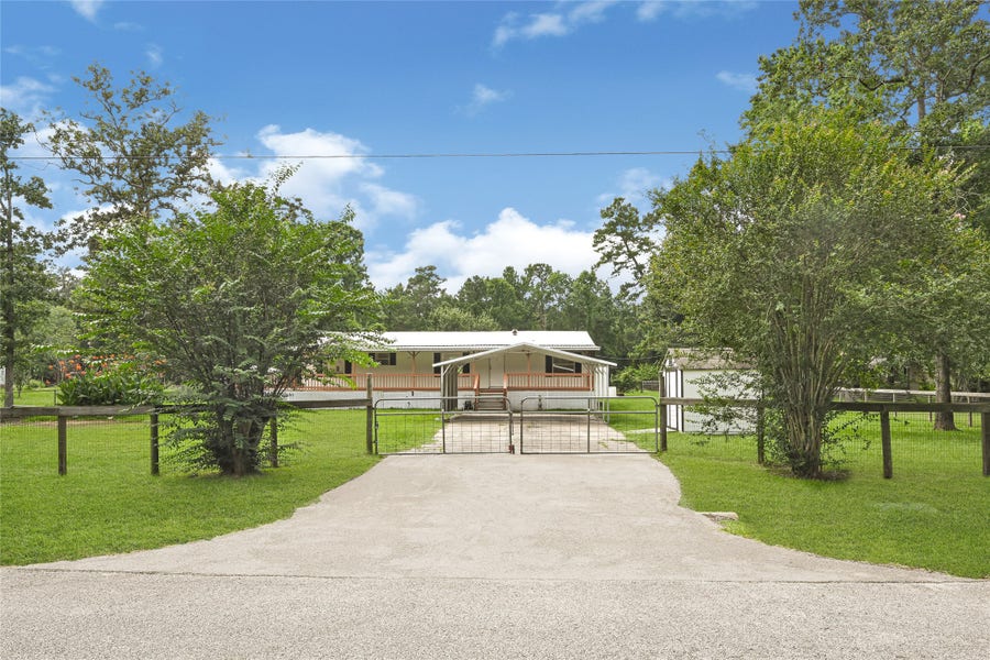 Property photo for 31119 Green Tree Road, Magnolia, TX