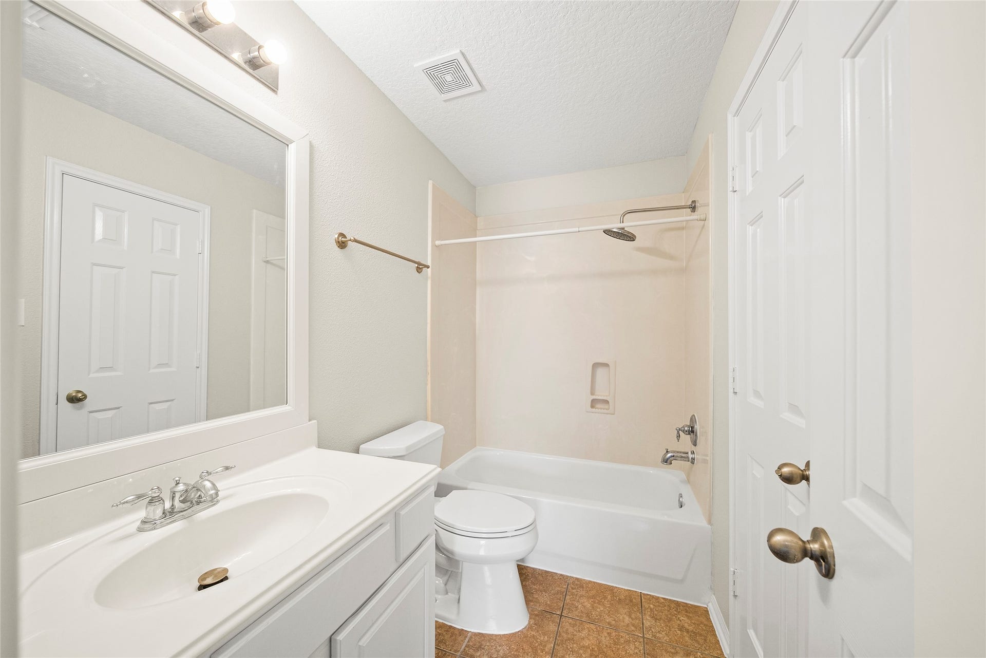 8306 Golden Harbour, Missouri City, TX 77459 8306 Golden Harbour, Missouri City, TX 77459