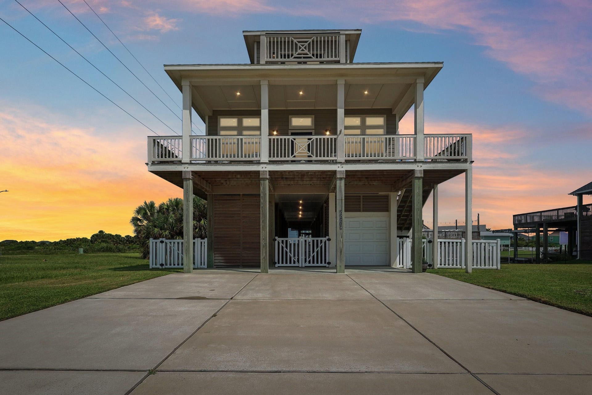 22212 Cantina Drive, Galveston, TX 77554 Beautiful Sunsets
