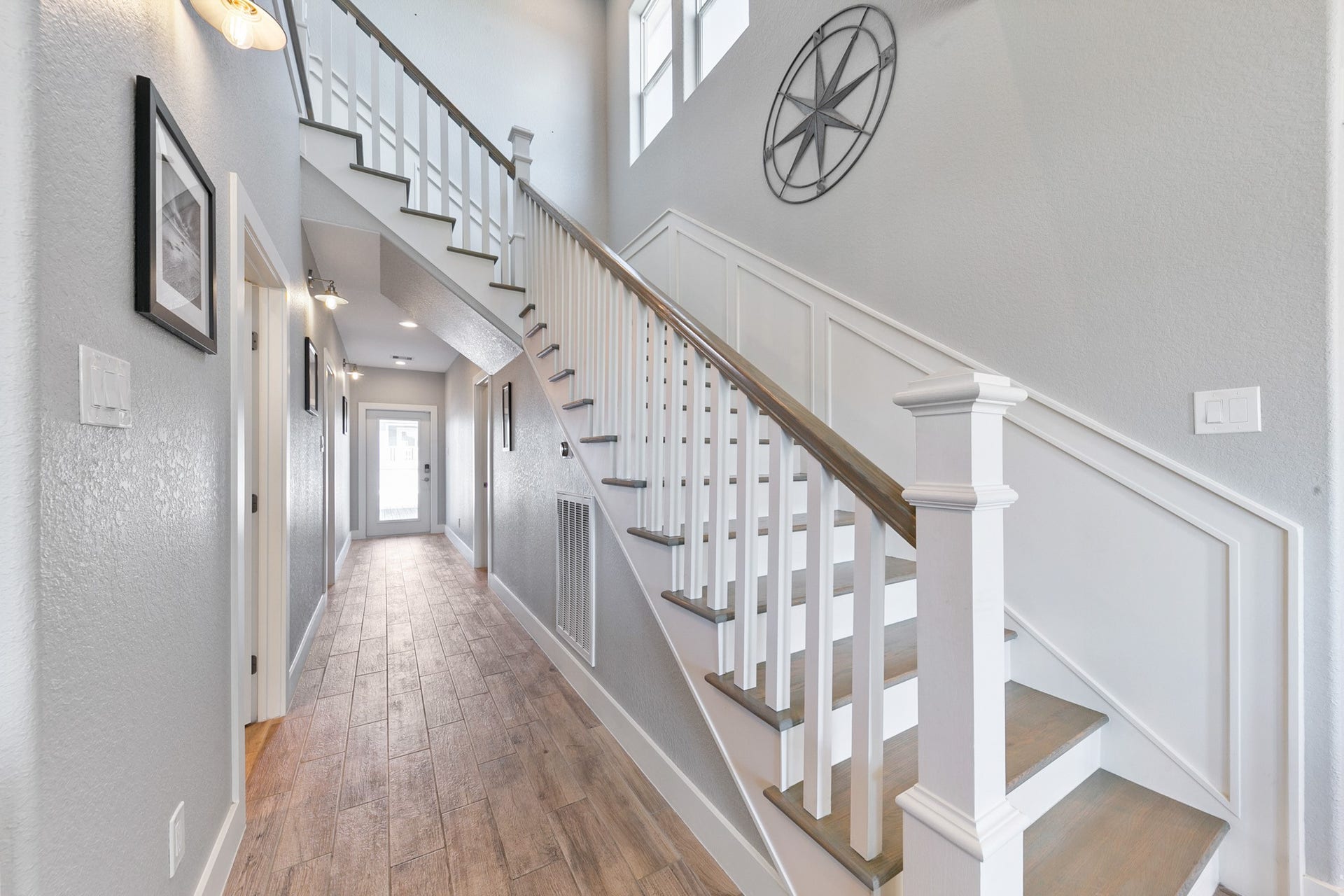 22212 Cantina Drive, Galveston, TX 77554 Private staircase to the primary