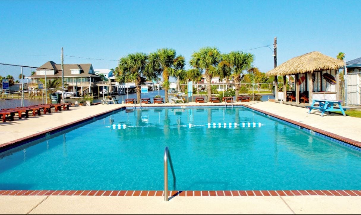 22212 Cantina Drive, Galveston, TX 77554 Sea Isle Community Pool