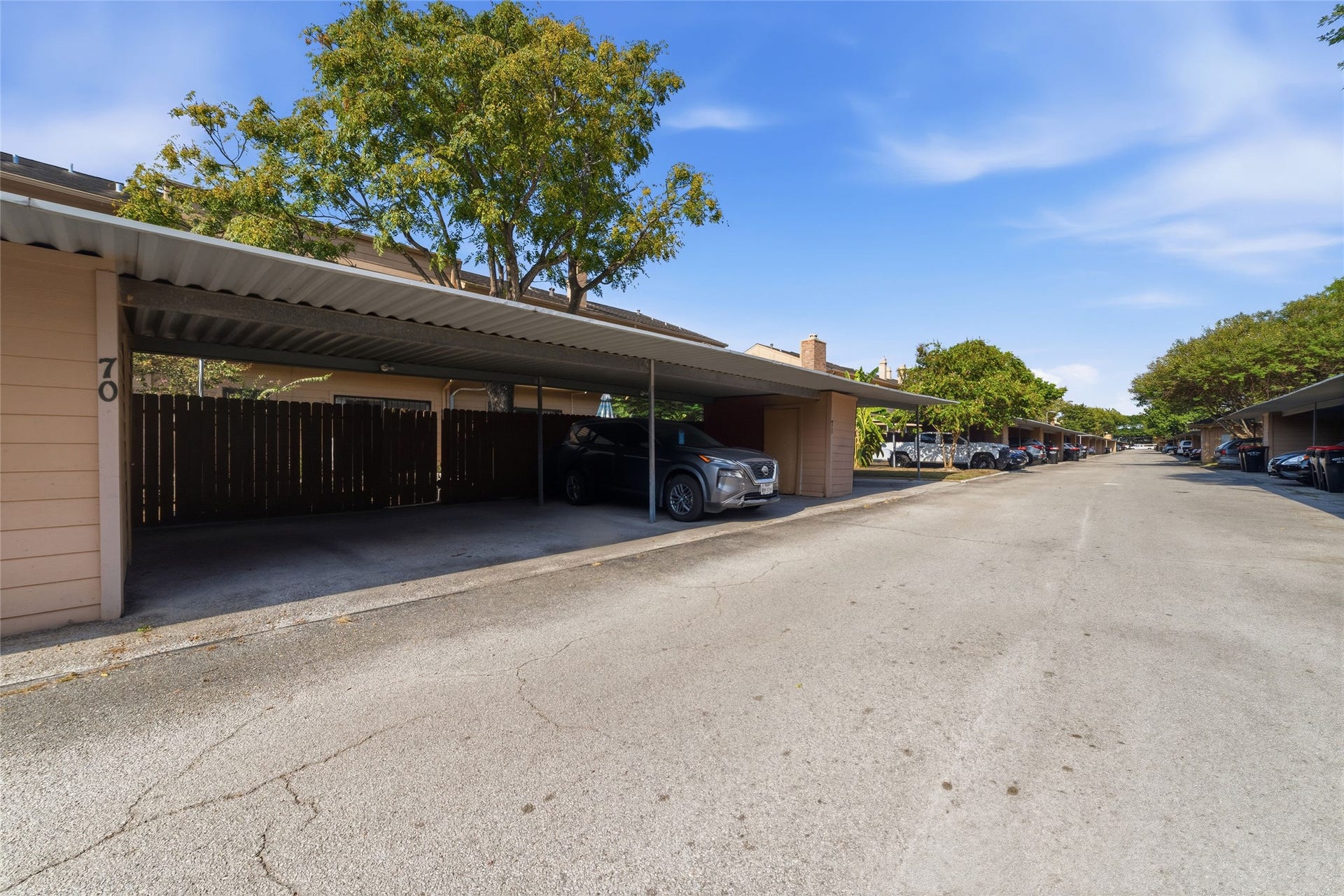7700 Creekbend Drive, #70, Houston, TX 77071 7700 Creekbend Drive, #70, Houston, TX 77071