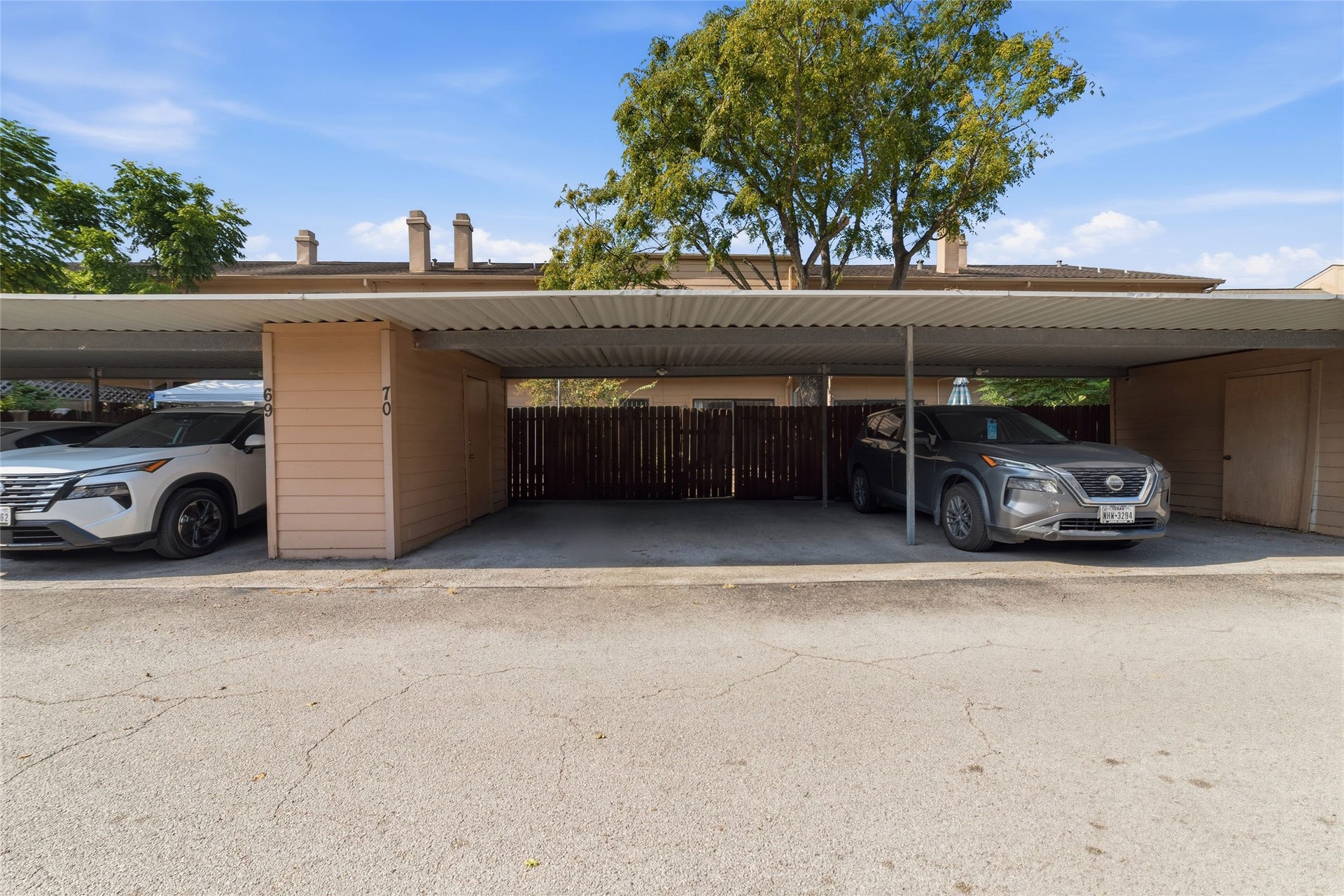 7700 Creekbend Drive, #70, Houston, TX 77071 7700 Creekbend Drive, #70, Houston, TX 77071